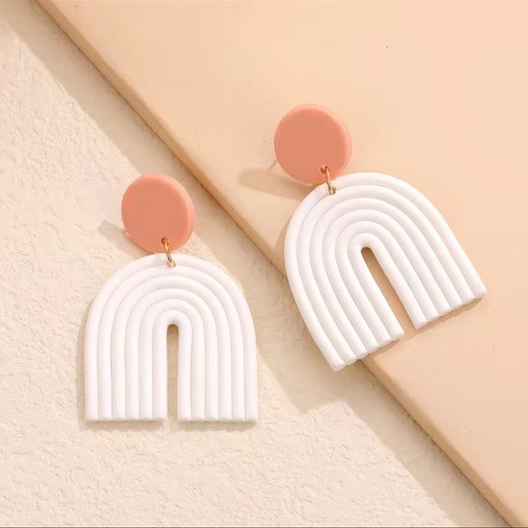 💎NEW Pink Boho Rainbow Drop Earring Studs, Secure Lock Back - Picture 1 of 7